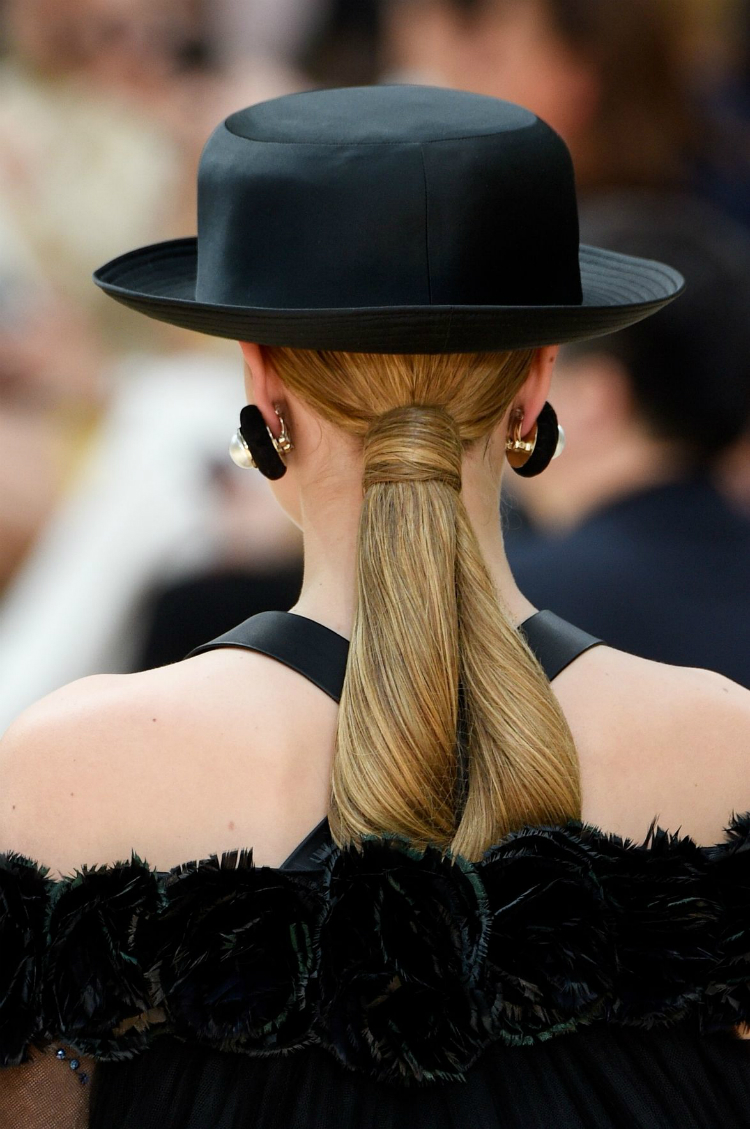 8couture_beautylooks_fw17_04.jpg