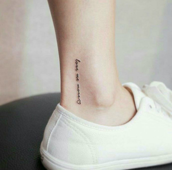 10tinytattoos-to-try-now-10.jpg