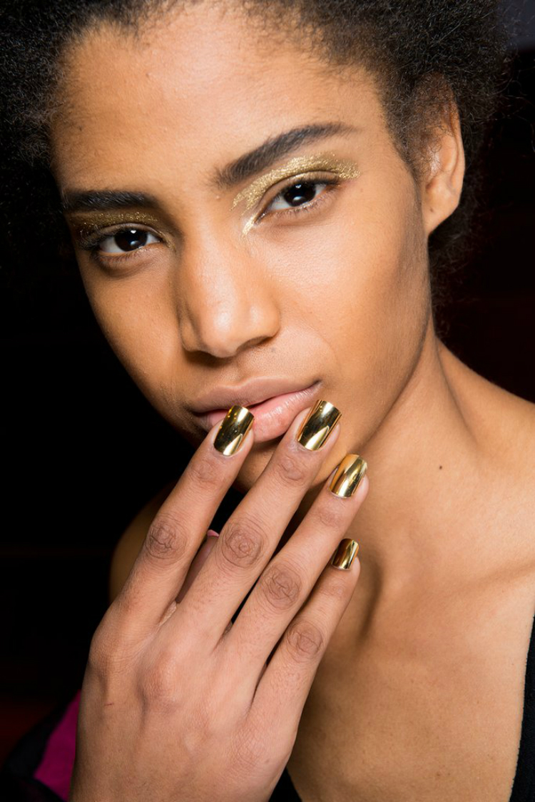 7incredible-manicures-pfw-fw1718-01.jpg