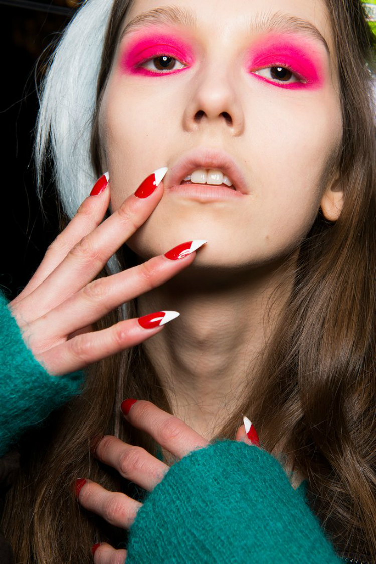7incredible-manicures-pfw-fw1718-02.jpg