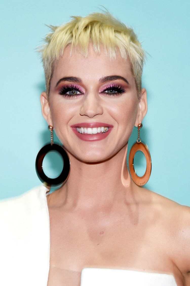 2017vmaawards_06.jpg