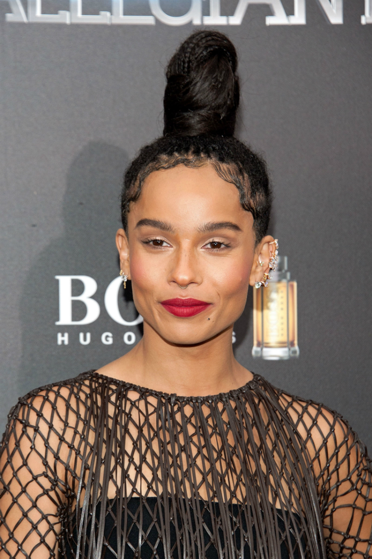8topknots_celebs_07.jpg