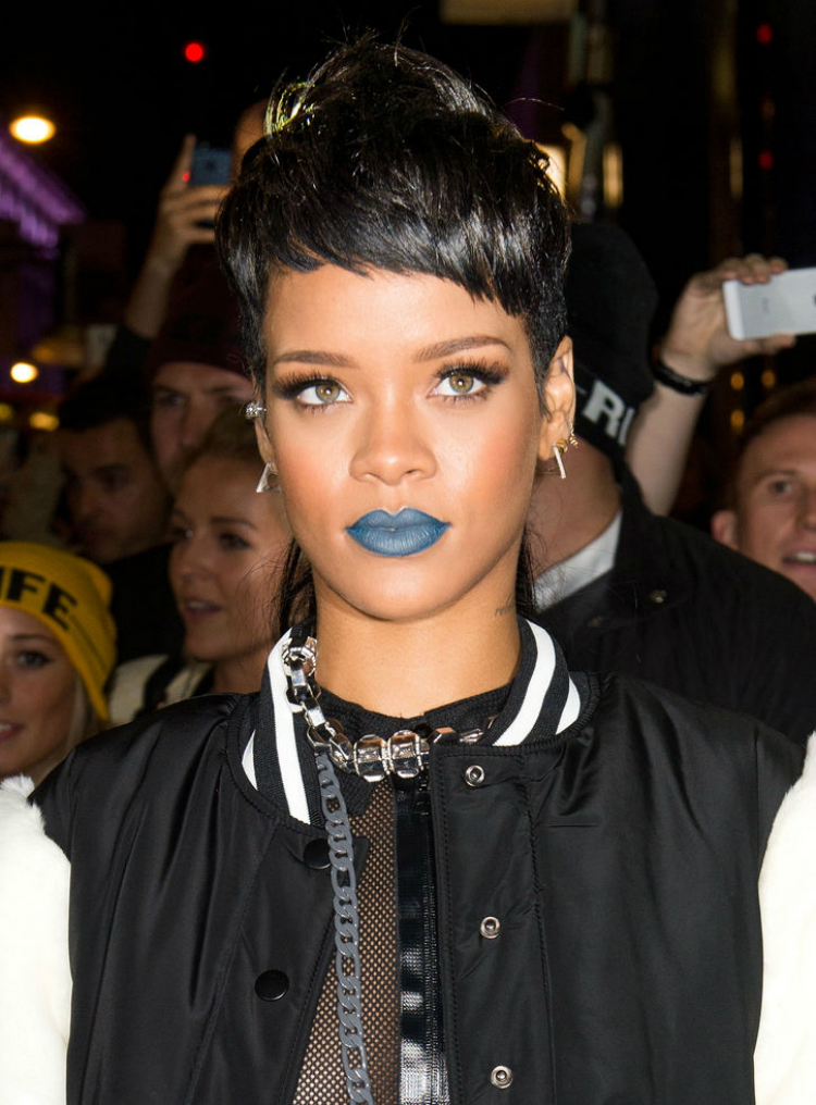 blue-lipstick-trend-01.jpg