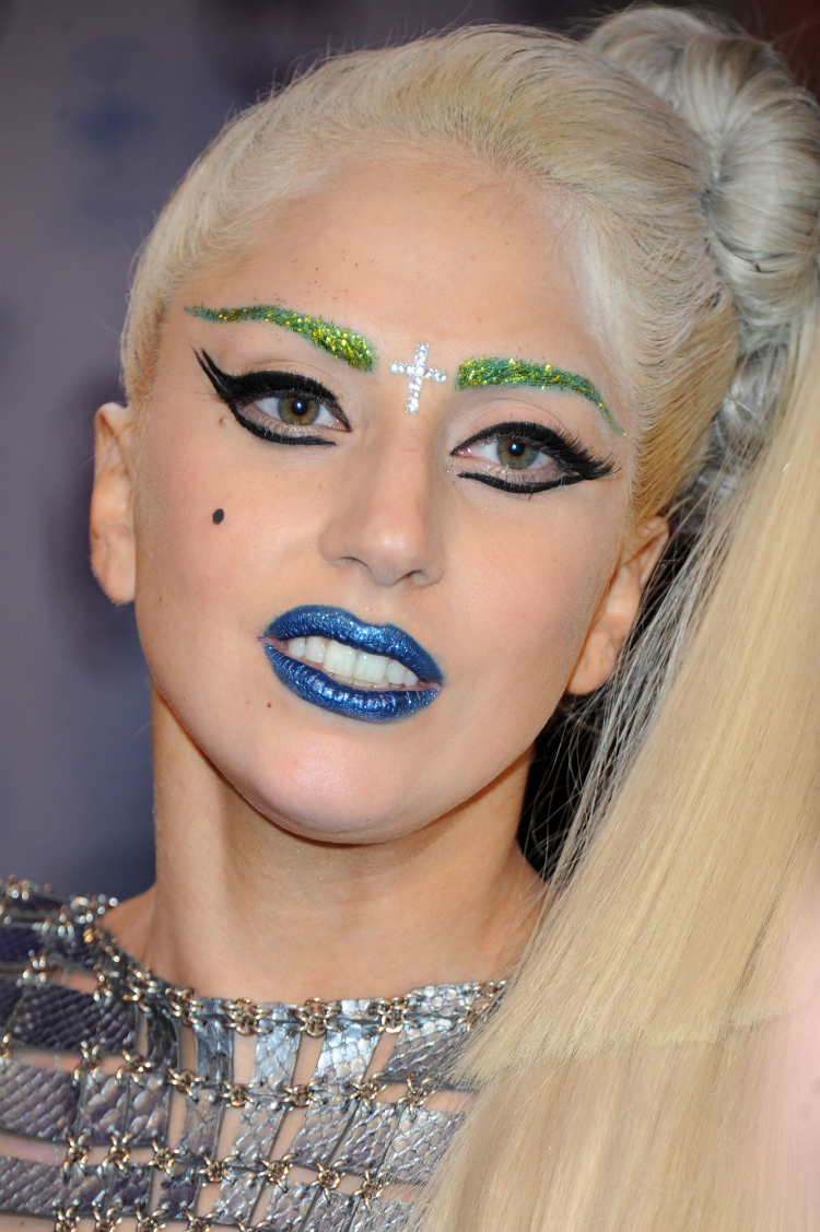 blue-lipstick-trend-06.jpg