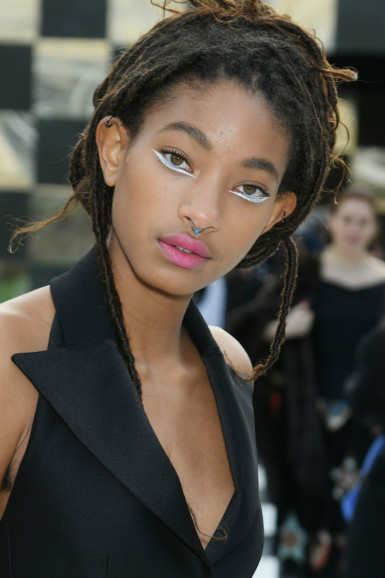 3thingstolookout_with_whiteeyeliner_01.jpg