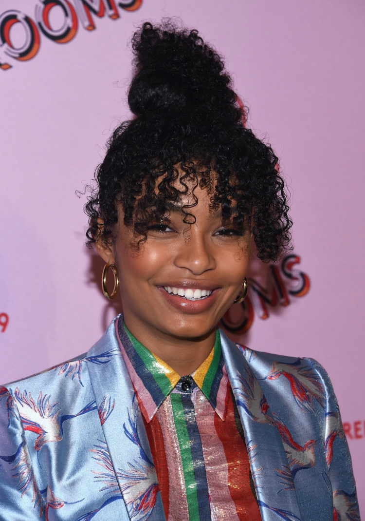 8celebscurlyhair_02.jpg