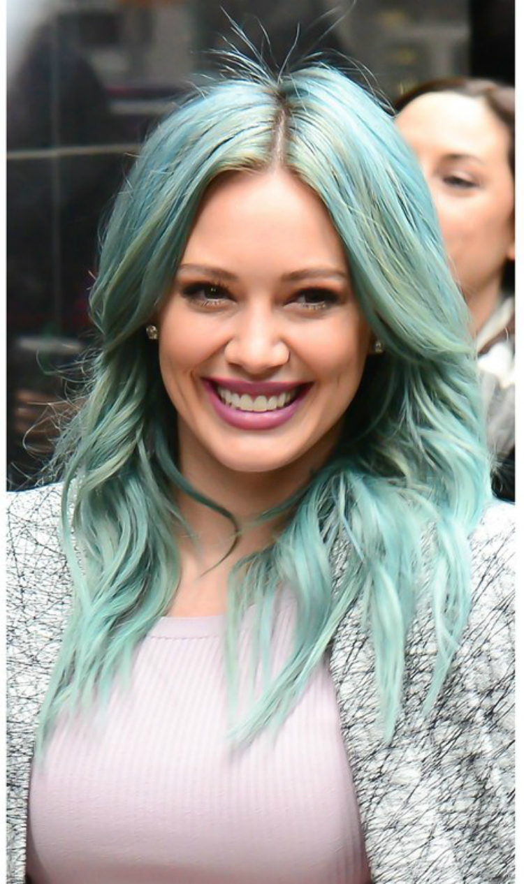 9bluehair_celebs_02.jpg