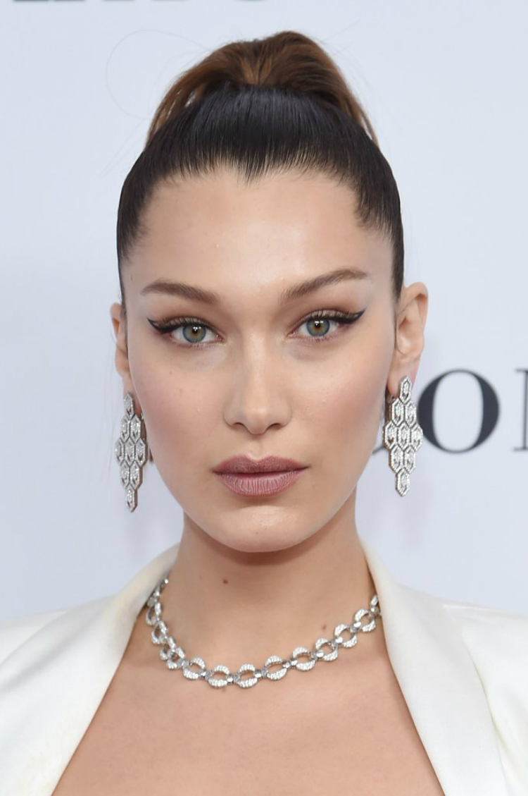 10beautylooks_glam_forxmas_07.jpg