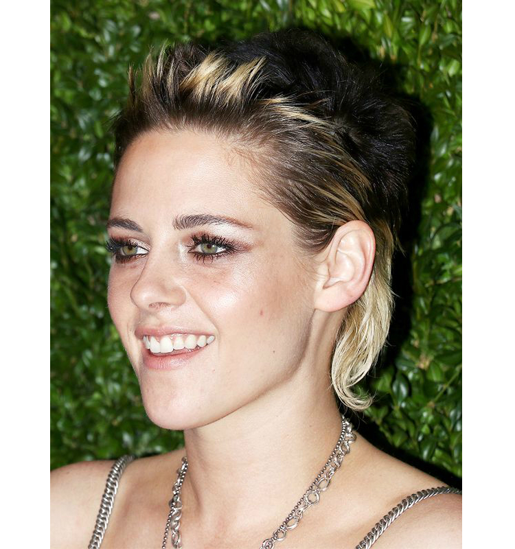 8updosforshorthair_08.jpg
