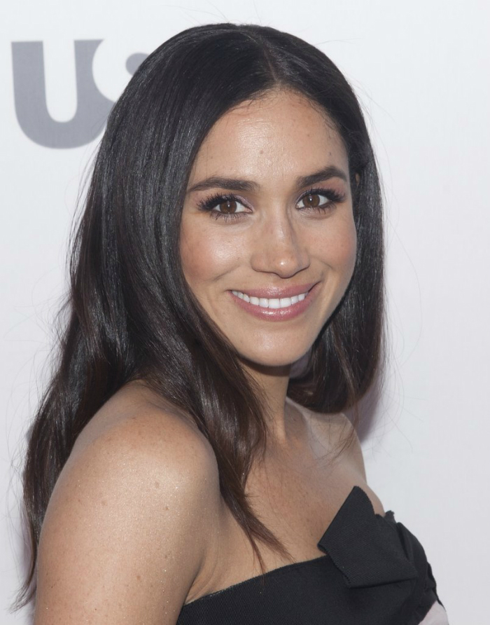 10meghanmarklehairstyles_06.jpg
