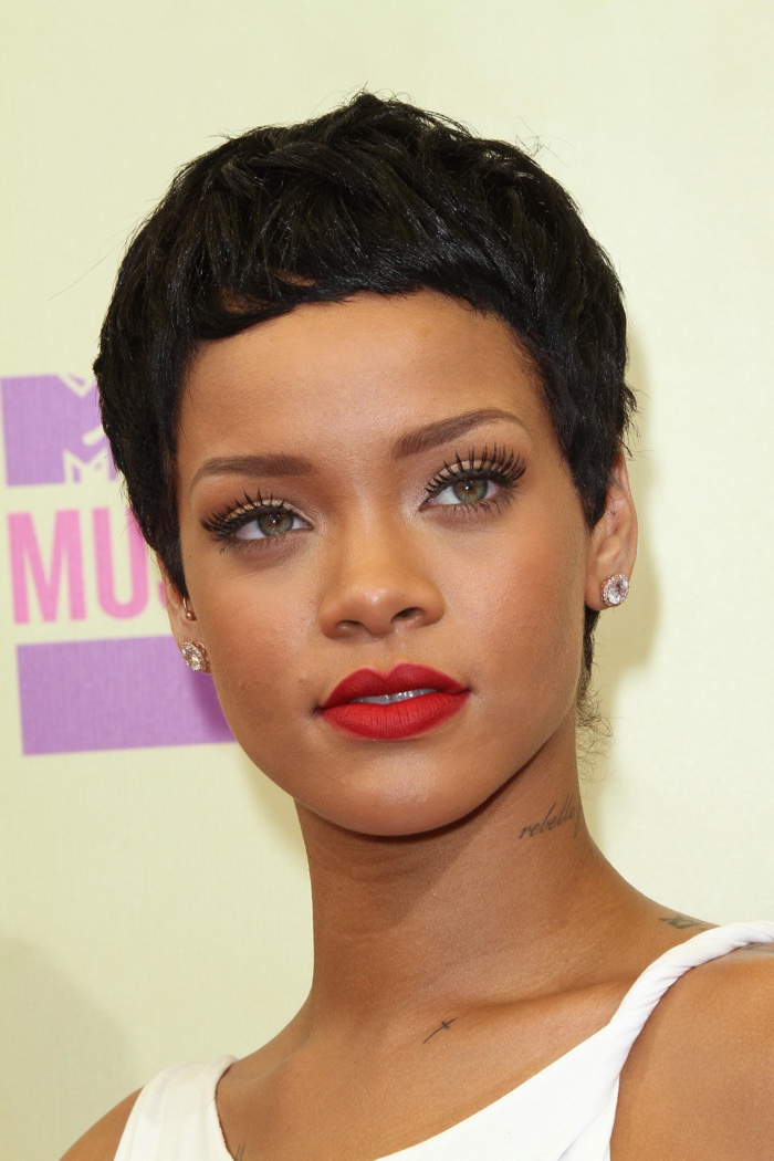10ririhairstyles_04.jpg
