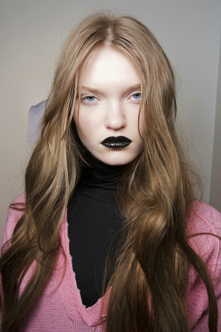 blacklipstick_03.jpg