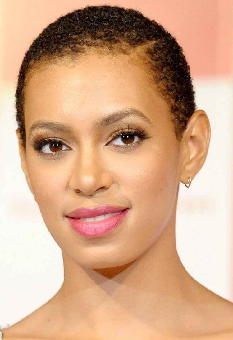 celebswithshavedhair_03.jpg