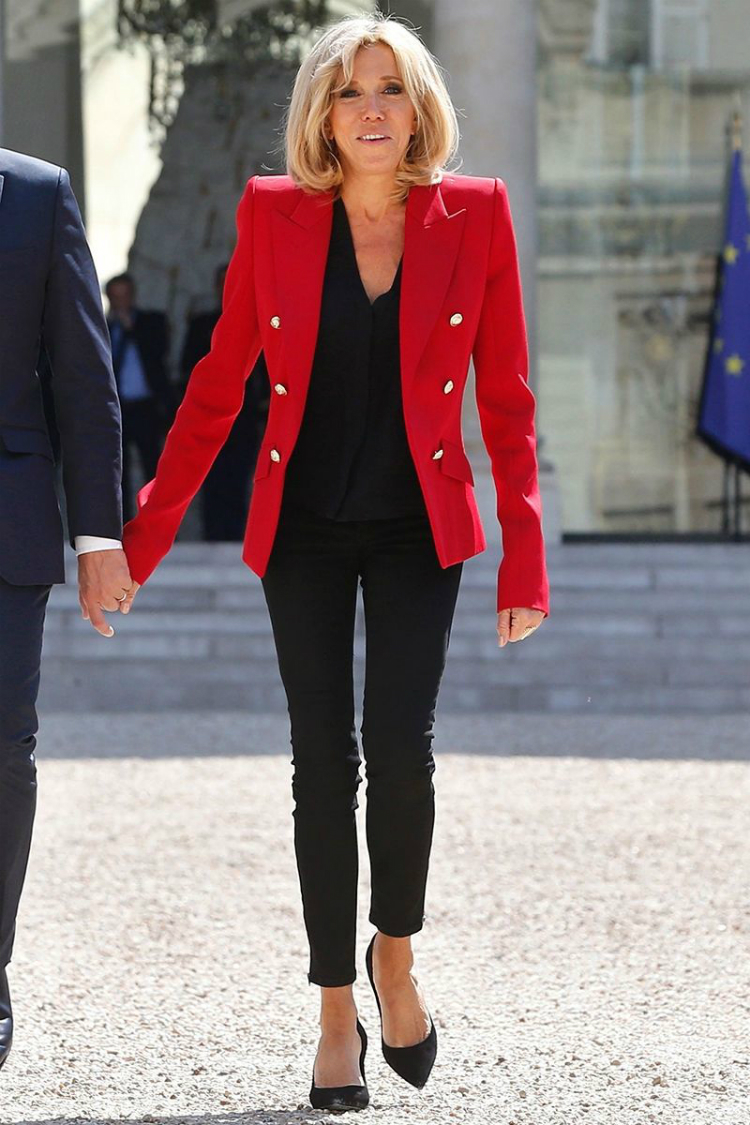 8brigittemacron_looks_04.jpg