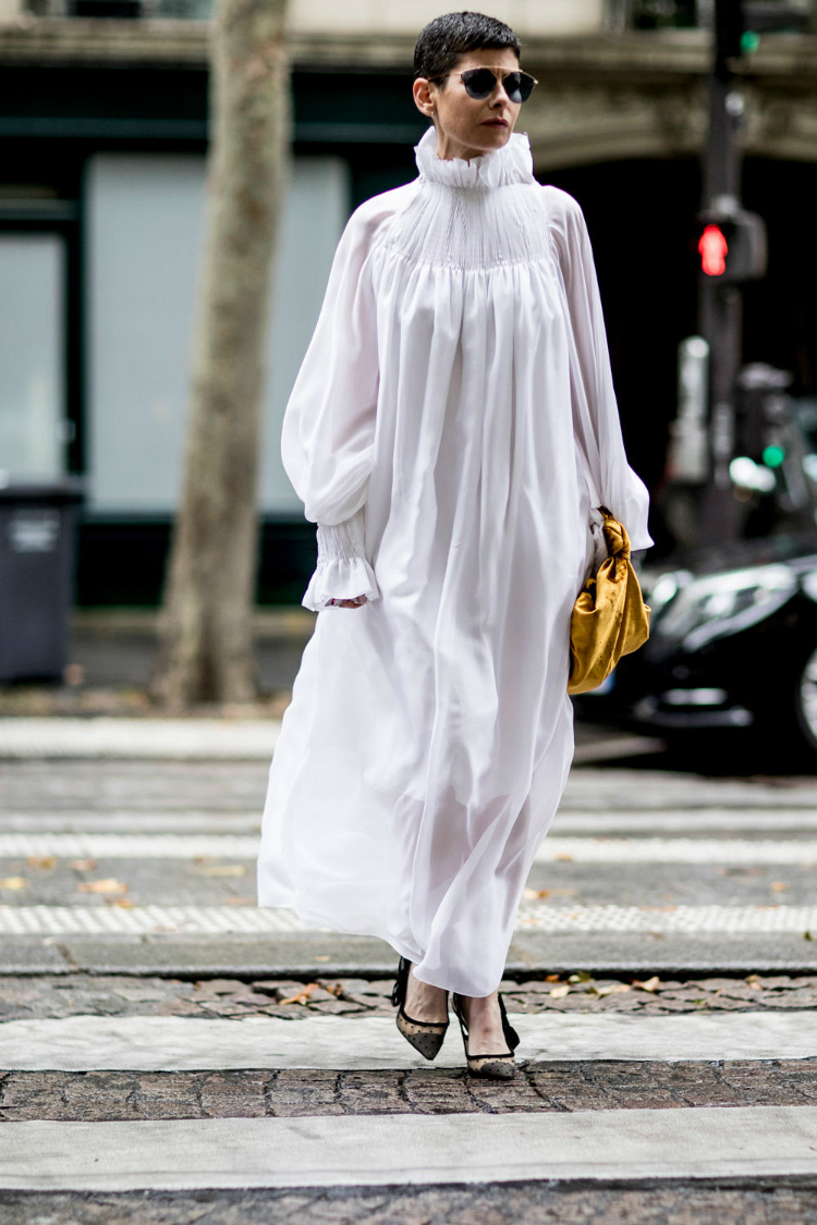 8whitelooks_from_pariscoutureweek_summer17_01.jpg