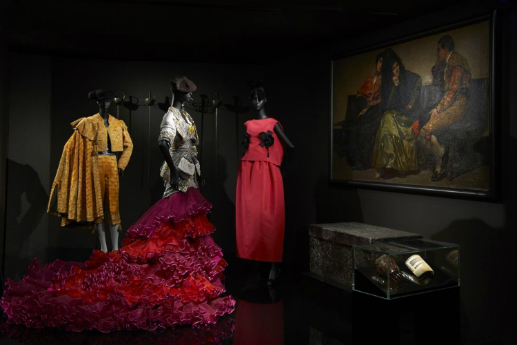 dior_exhibition_paris_02.jpg