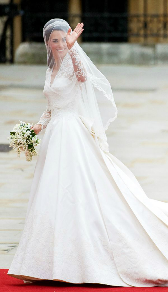 7celeb_weddingdress_08.jpg