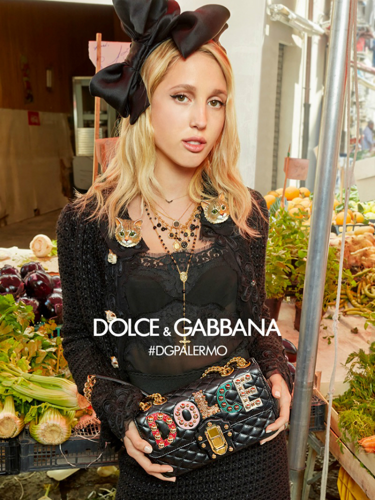 Dolce-Gabbana-Fall-Winter-2017-Campaign09.jpg