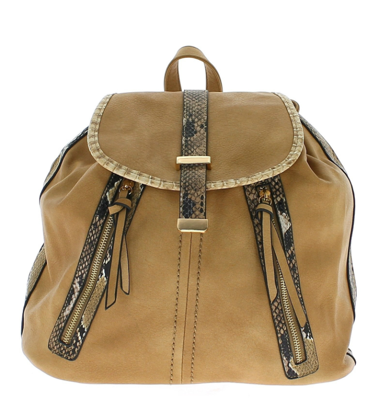 6stylishbackpacks_summer17_00.jpg