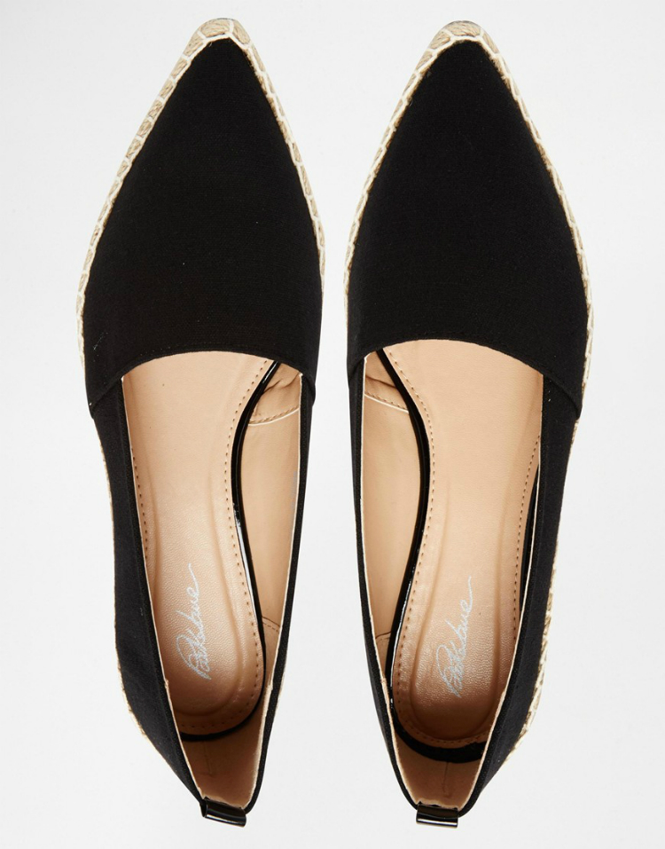 Gigi-Hadid-Wearing-Everlane-Shoes-03.jpg