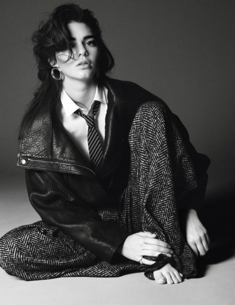 Kendall-Jenner-Vogue-Paris-October-2015-Editorial01.jpg
