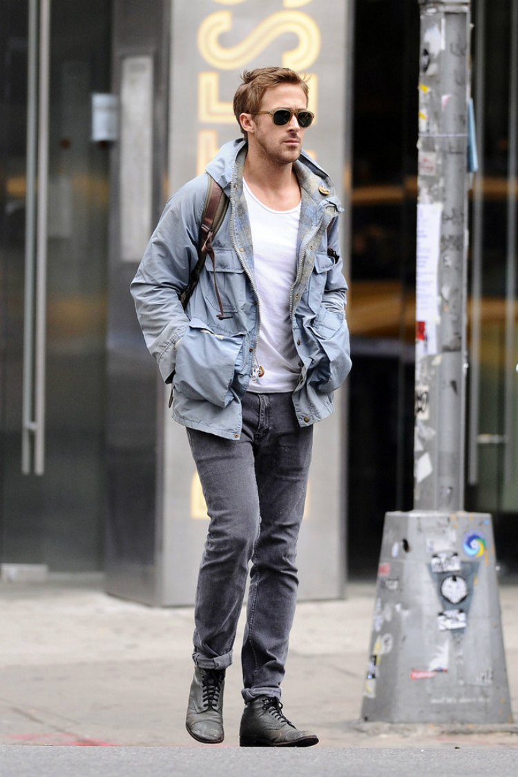 Ryan+Gosling+sets+out+Soho+solo+New+York+City+suVmnAYlzAjx.jpg