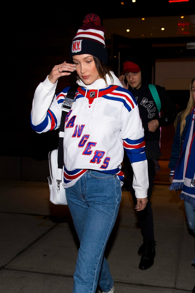 7waystowearabeanie_04.jpg