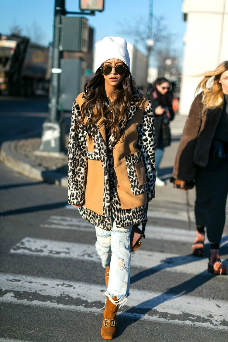 7waystowearabeanie_07.jpg