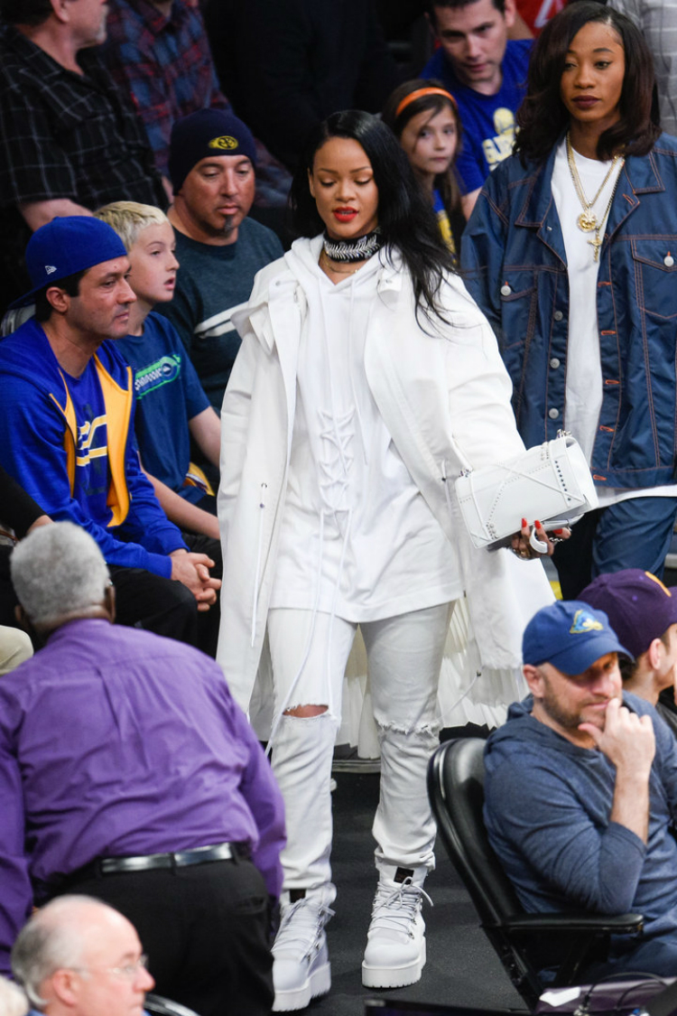gamenight_looks_celebs_05.jpg