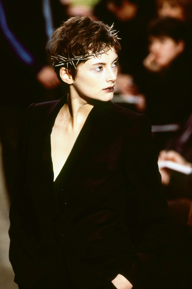 archive_shaunleane_jewerly_mcqueen_02.jpg