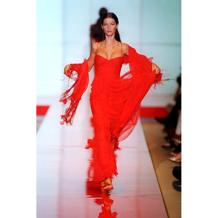 7redclothes_valentino_05.jpg