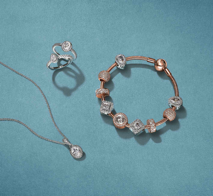 aw17_pandora_collection_03.jpg