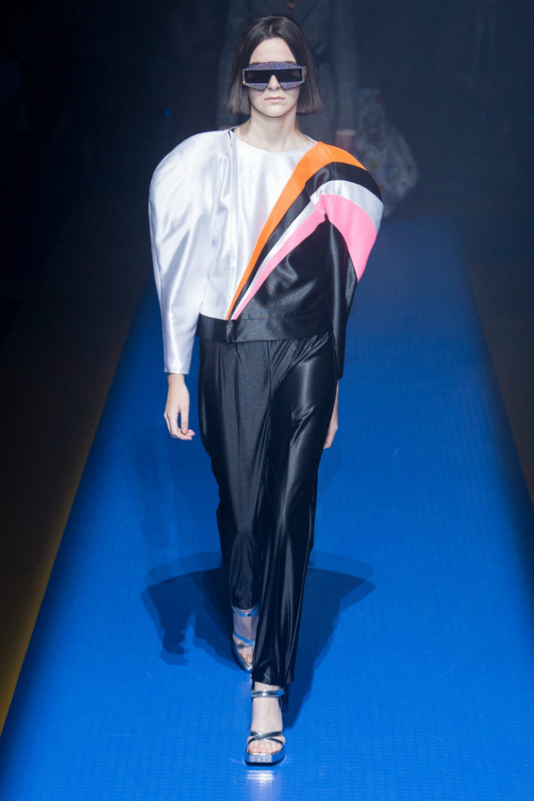 2018_ss_gucci_02.jpg