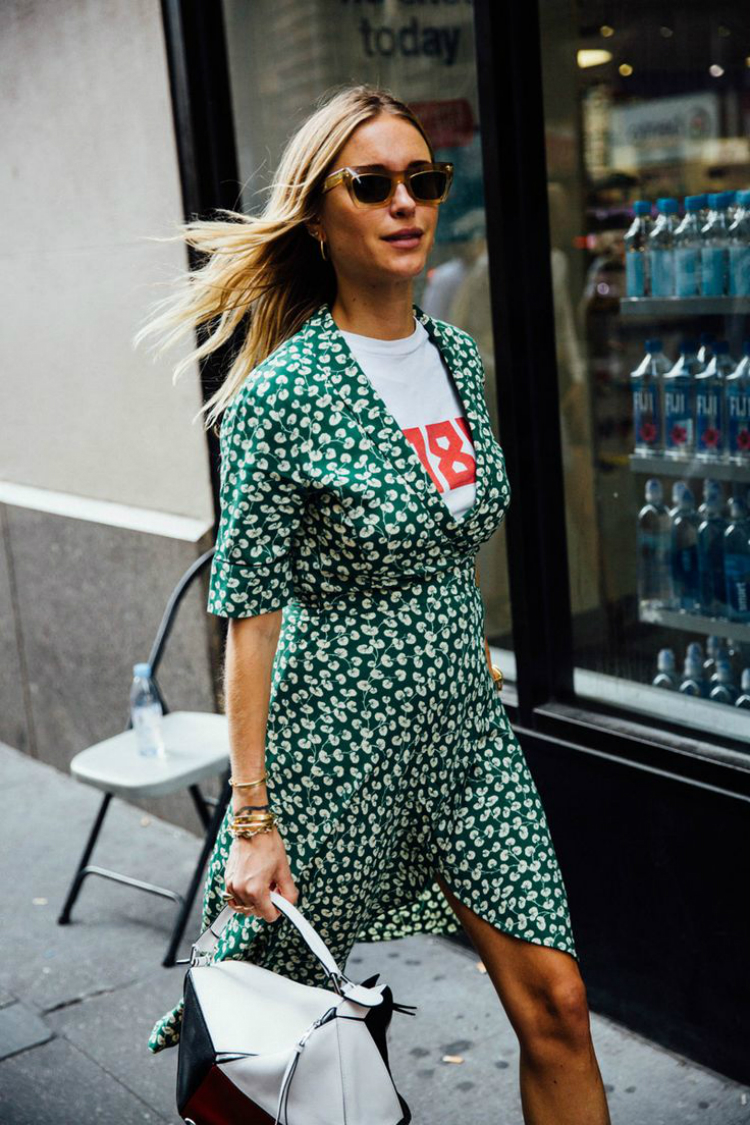 5waystowearasummerdressinthefall_04.jpg