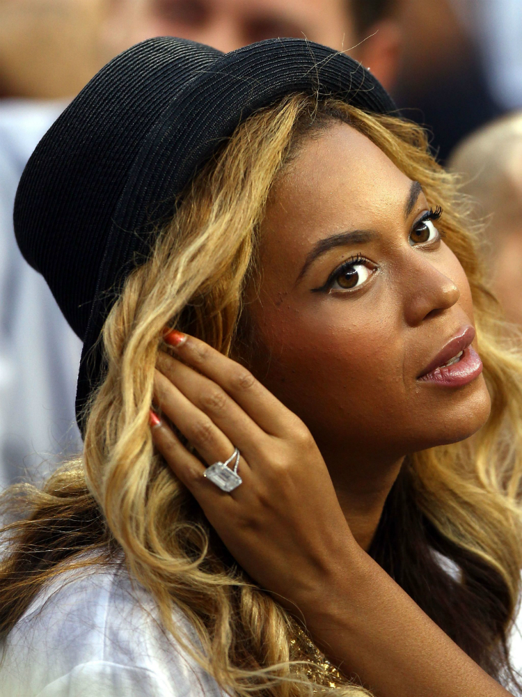 7celebs_rings_04.jpg