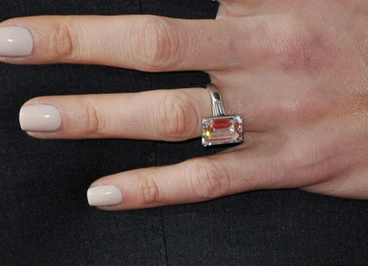 7celebs_rings_08.jpg