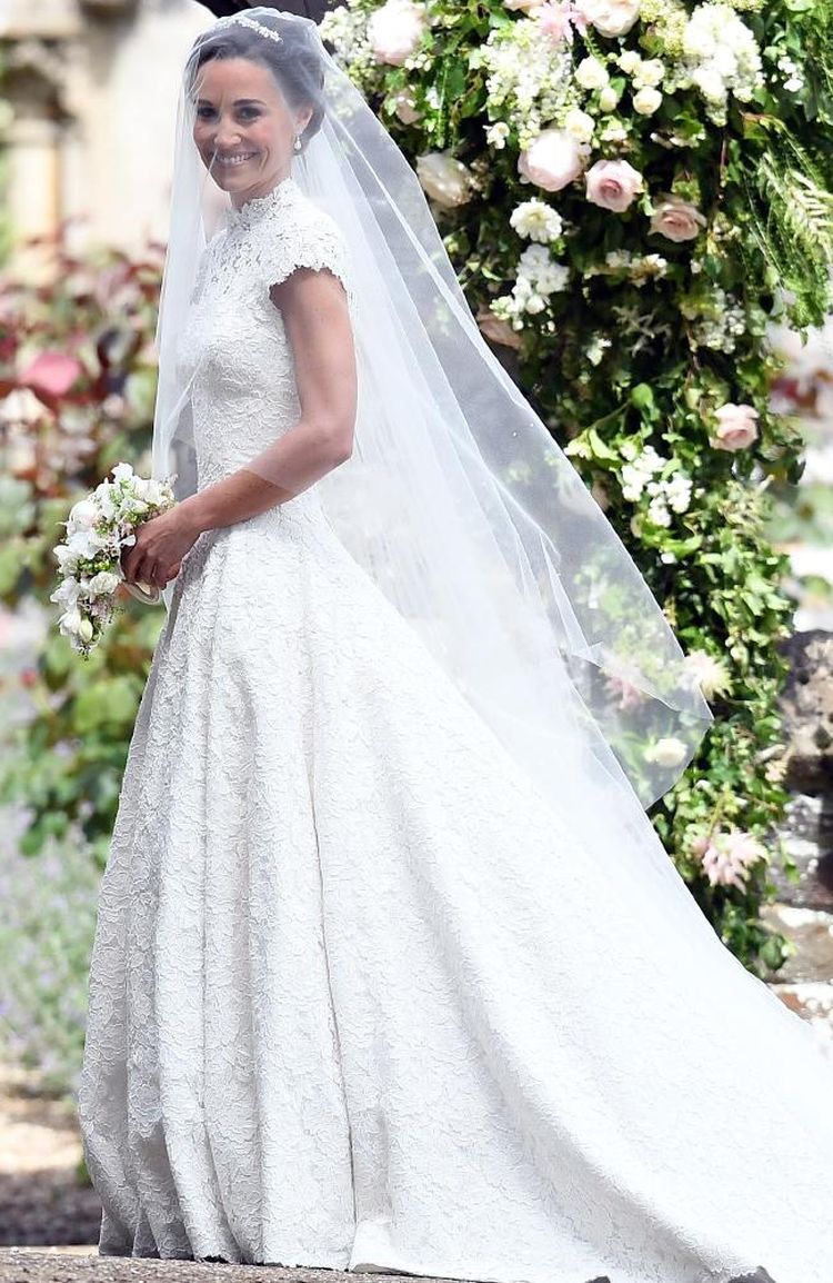 pippadress.jpg
