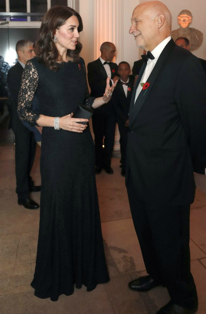 1jewerly_elizabethgavekate_01.jpg