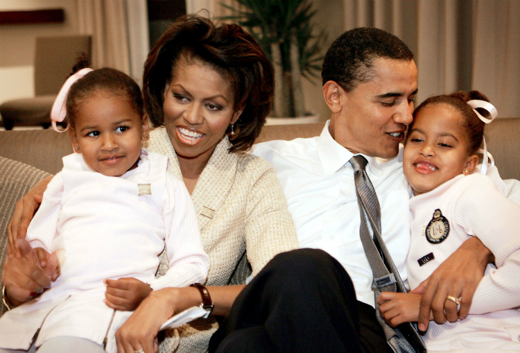 7obamas_pics_05.jpg