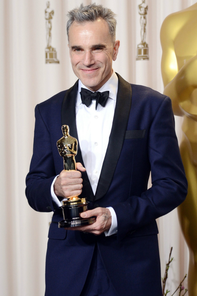 7silverfoxes_02.jpg