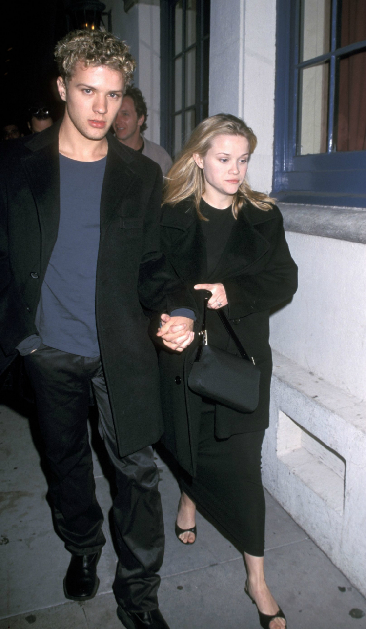 90spaparazziphotos_02.jpg