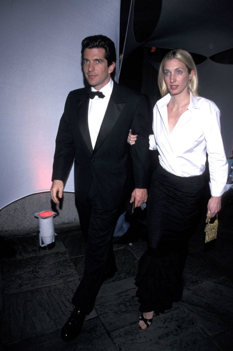 90spaparazziphotos_06.jpg