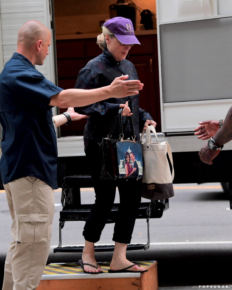 barack_bag_merylstreep_01.jpg