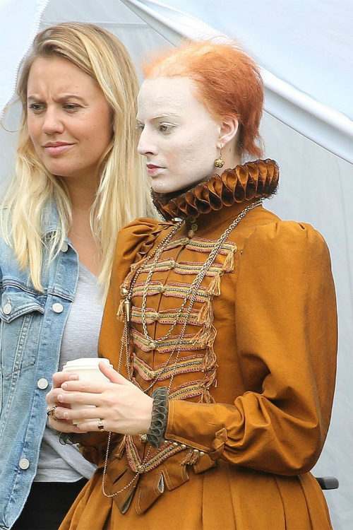 elizabethi_margotrobbie_00.jpg