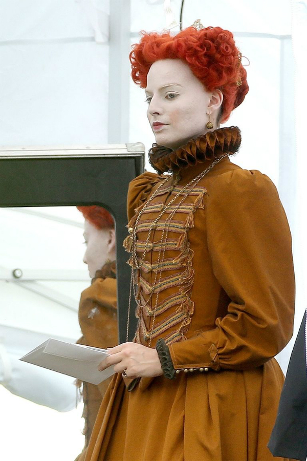 elizabethi_margotrobbie_01.jpg