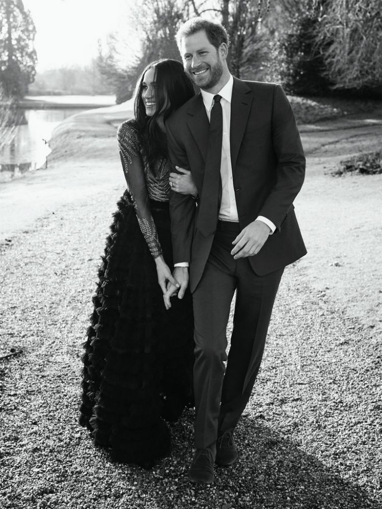 engagement_photos_markle_harry_02.jpg