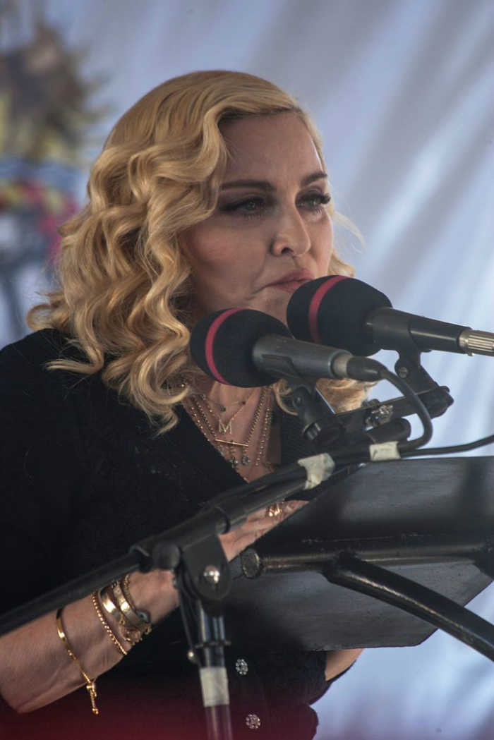 madonna_hospital_opening_06.jpg