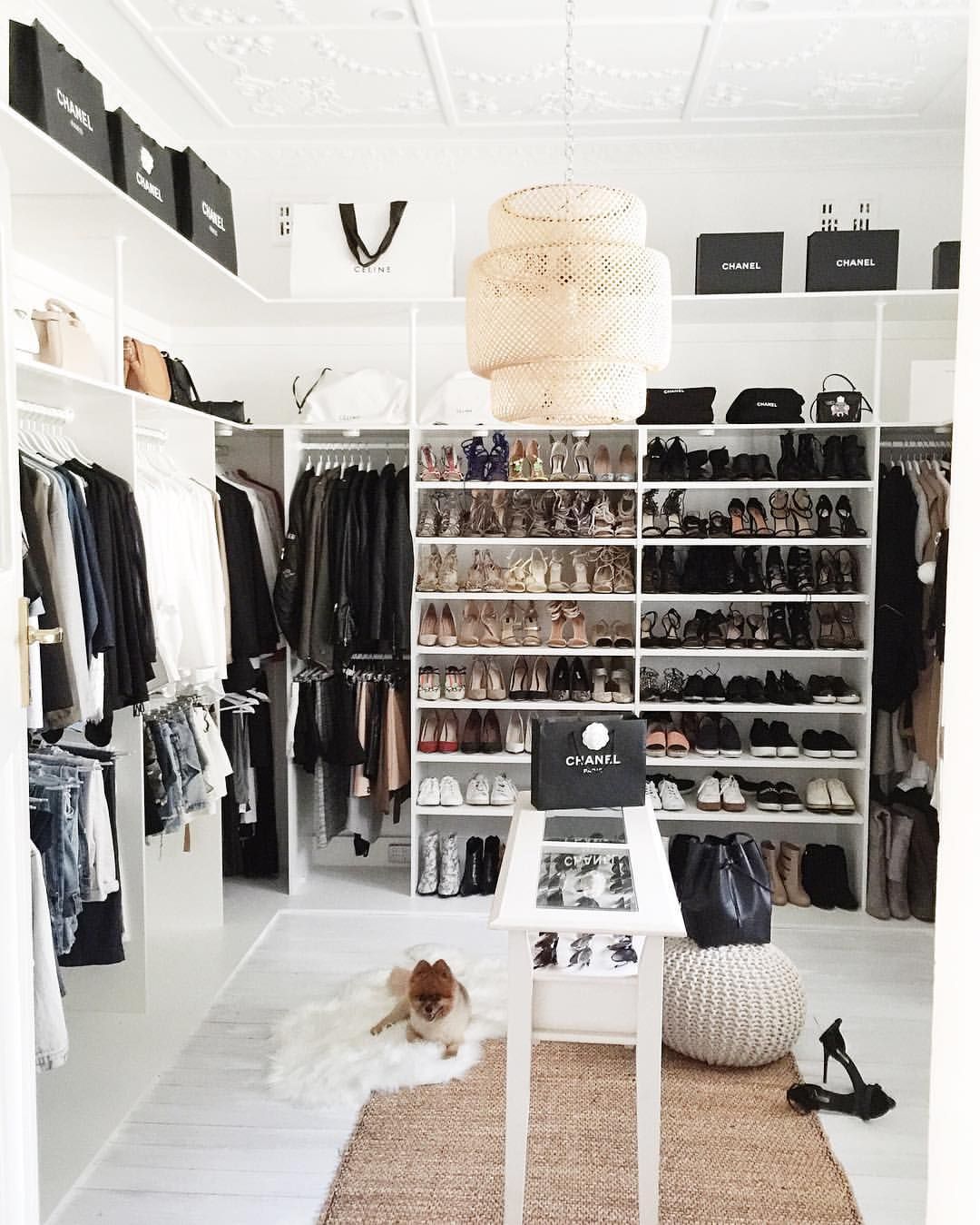 CLOSET.jpg