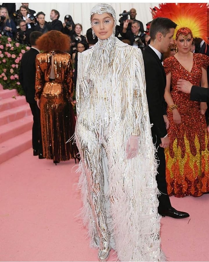 redbeautycarpet_57924890_164926001176070_3993969650572119339_n.jpg