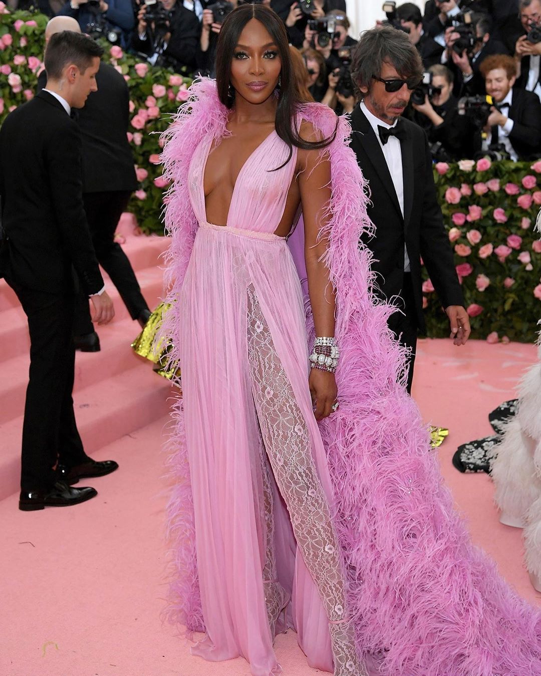 themetgalaofficial_58410536_155571745479791_8459086349237030664_n.jpg